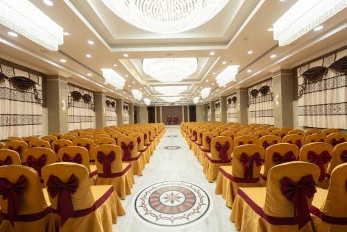 Hotel Vlr Residency