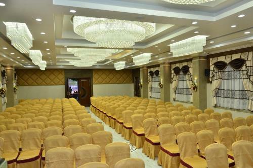 Hotel Vlr Residency