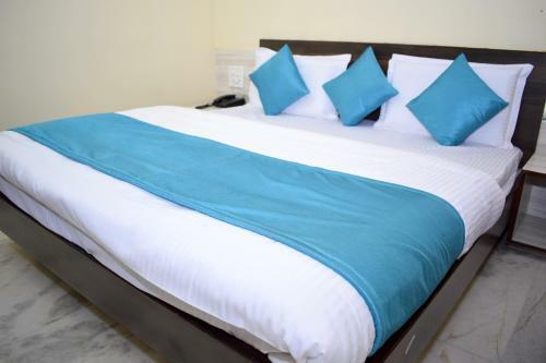 Hotel Shivansh Inn By Sky Stays