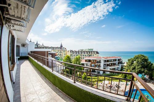 Messambria Fort Noks Beach Apartments