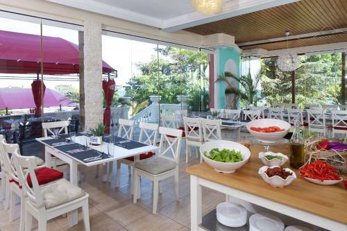 Royal Park Hotel - All Inclusive & Aqua Park