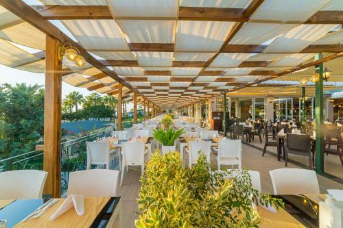 Hotel Justiniano Club Park Conti