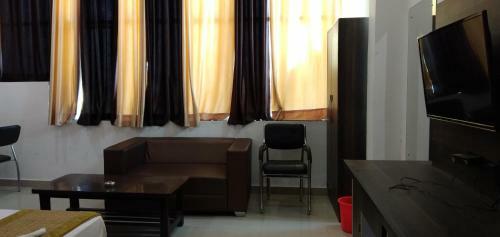 Om Hotel