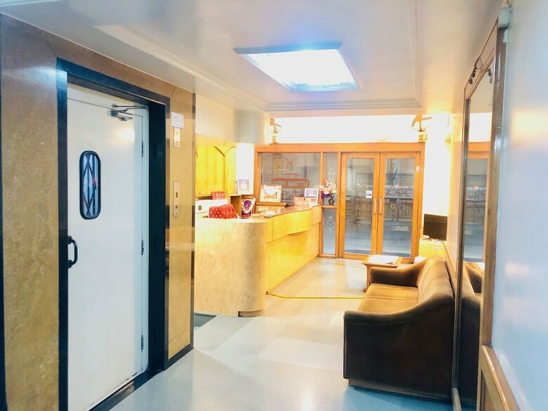 Hotel New Uttam Hira Palace