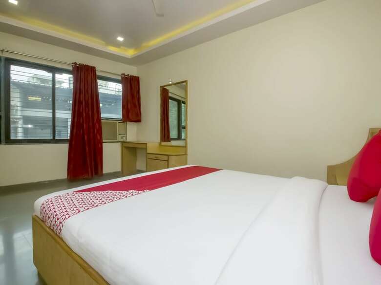 Hotel New Uttam Hira Palace