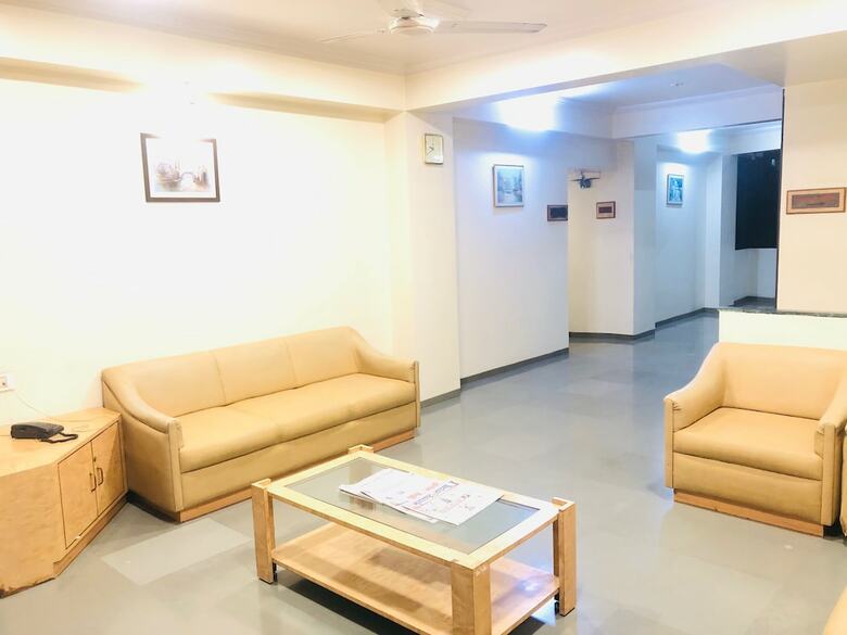 Hotel New Uttam Hira Palace