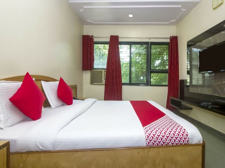 Hotel New Uttam Hira Palace