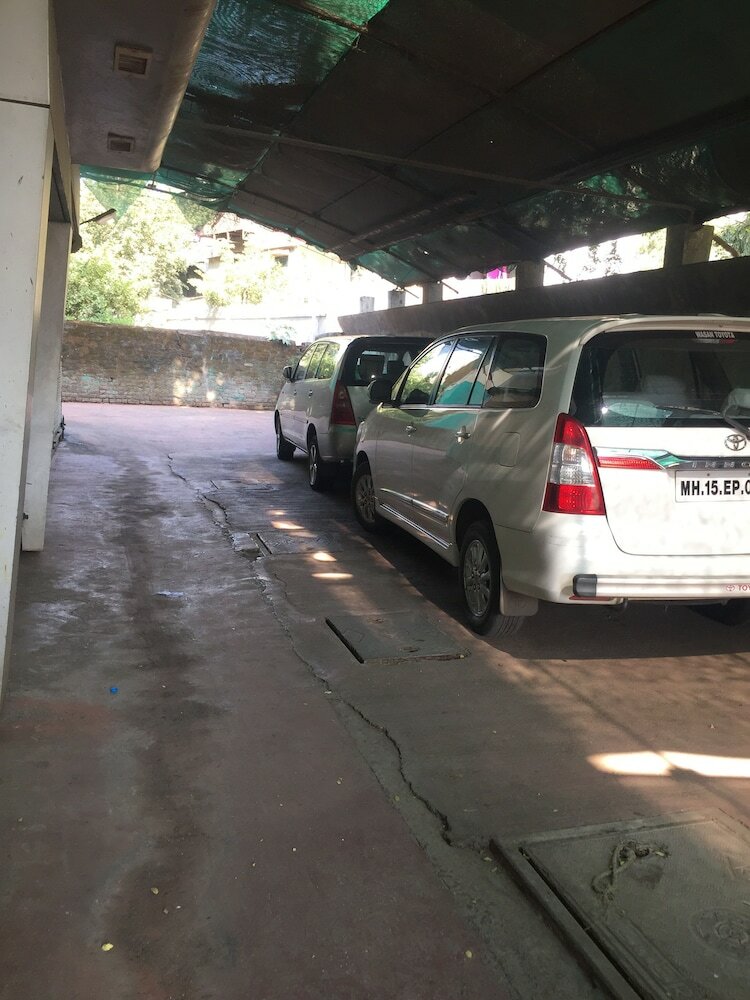 Hotel New Uttam Hira Palace