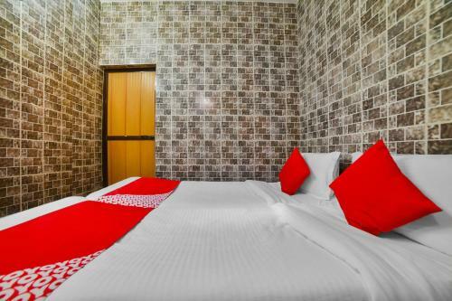 Hotel Oyo 18796 Selfia Guesthouse