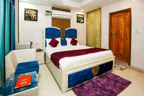 Oyo 10558 Hotel Qlark
