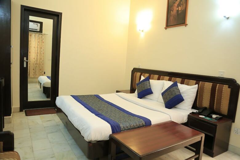 Hotel Sundeep Inn