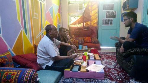 Hiatus' Doors (homestay)