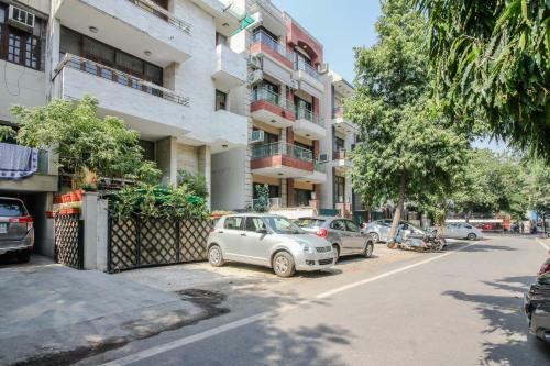 Apartamento Hostie Sarvada-convenient Living In South Delhi