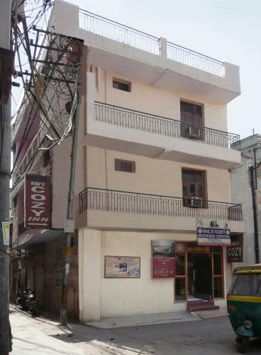 Posada Raj`s Cozy Inn