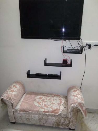 Bed & Breakfast Comfortable Homestay Near Metro
