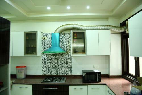 Hostal Service Apartment In Saket
