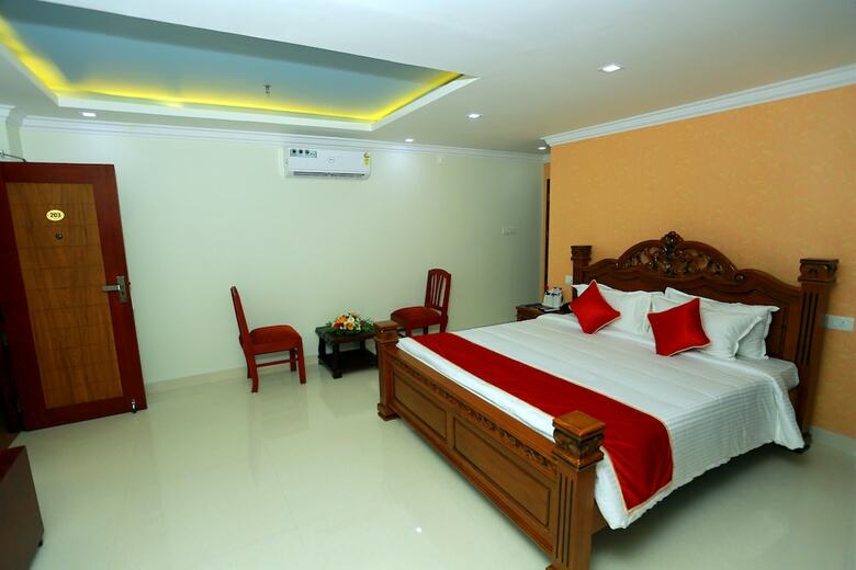 Hotel Rb Palace