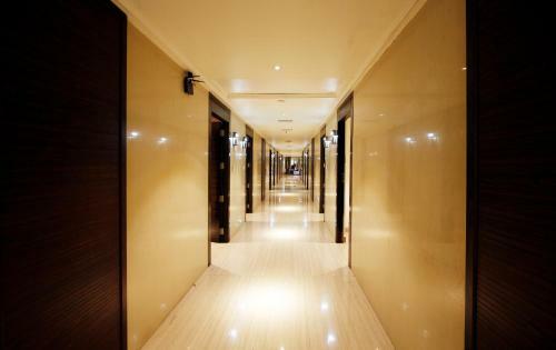 Hotel Park Residency