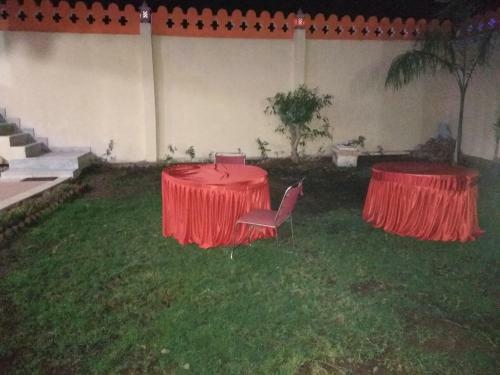 Hotel Monarch Rama Palace