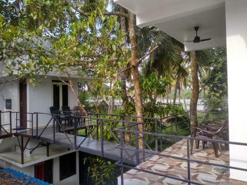 Blue Birds Homestay