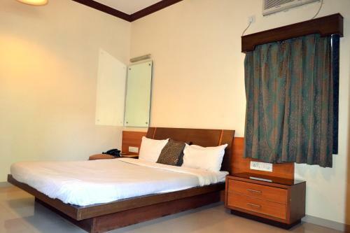 Jaffer Bhai's Brickland Hotel