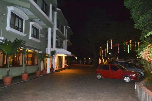 Jaffer Bhai's Brickland Hotel