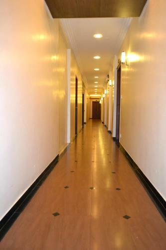 Jaffer Bhai's Brickland Hotel