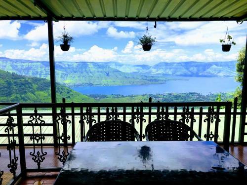 Hotel Rainforest Restaurant & Villas