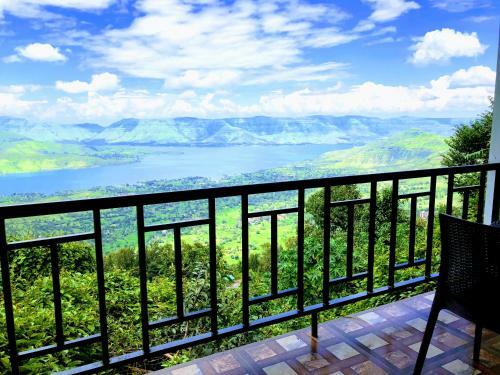 Hotel Rainforest Restaurant & Villas