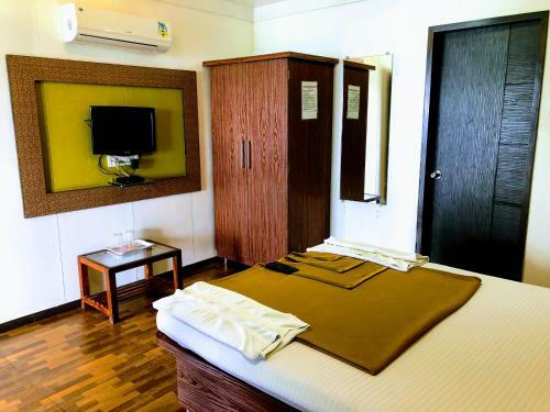 Hotel Rainforest Restaurant & Villas