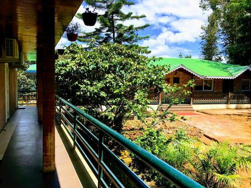 Hotel Rainforest Restaurant & Villas