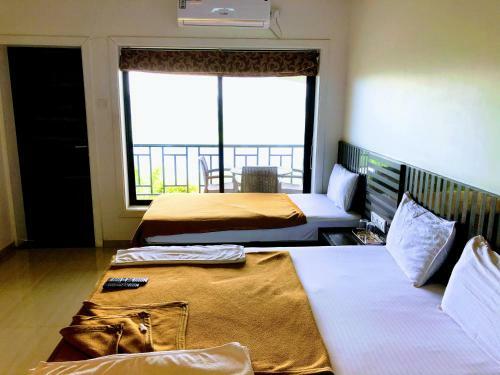 Hotel Rainforest Restaurant & Villas