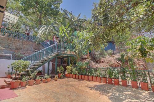 Hotel Rainforest Restaurant & Villas