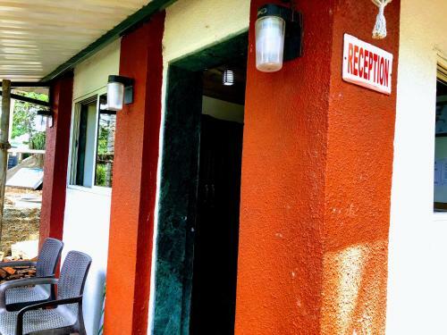 Hotel Rainforest Restaurant & Villas