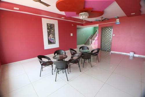 Hotel 8 Bhk Saimauli Bunglow