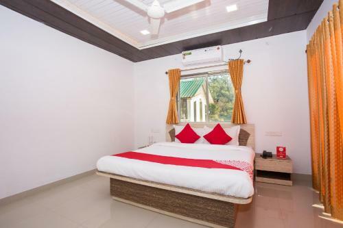 Oyo 12935 Hotel Shrushti Inn