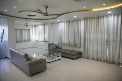 Eko Stay- White Panorama Villa