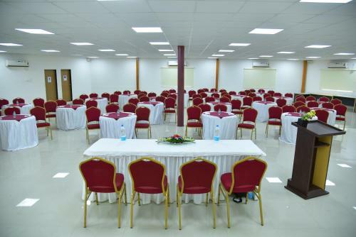 Hotel Palette - Spring Hills Resort