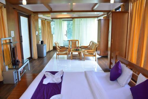 Hotel Palette - Spring Hills Resort