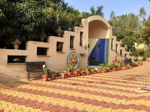Lodge Prithvi Farm Cottage