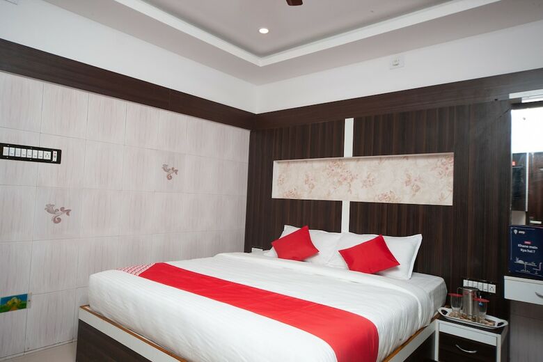 Hotel Peace Residency