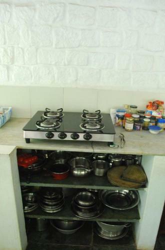 Hostal Isai Ambalam Guest House