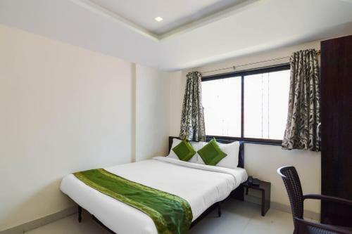 Hotel Treebo Trip Mahalaxmi Executive