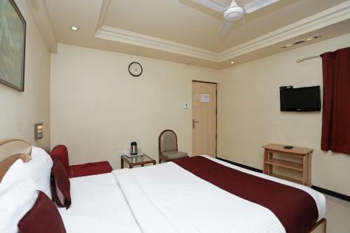 Hotel Suyash Deluxe