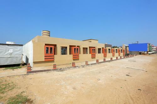 Hotel Oyo 9958 Laxmi Resort