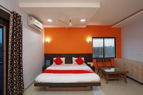 Oyo 19521 Hotel Noopur Premium
