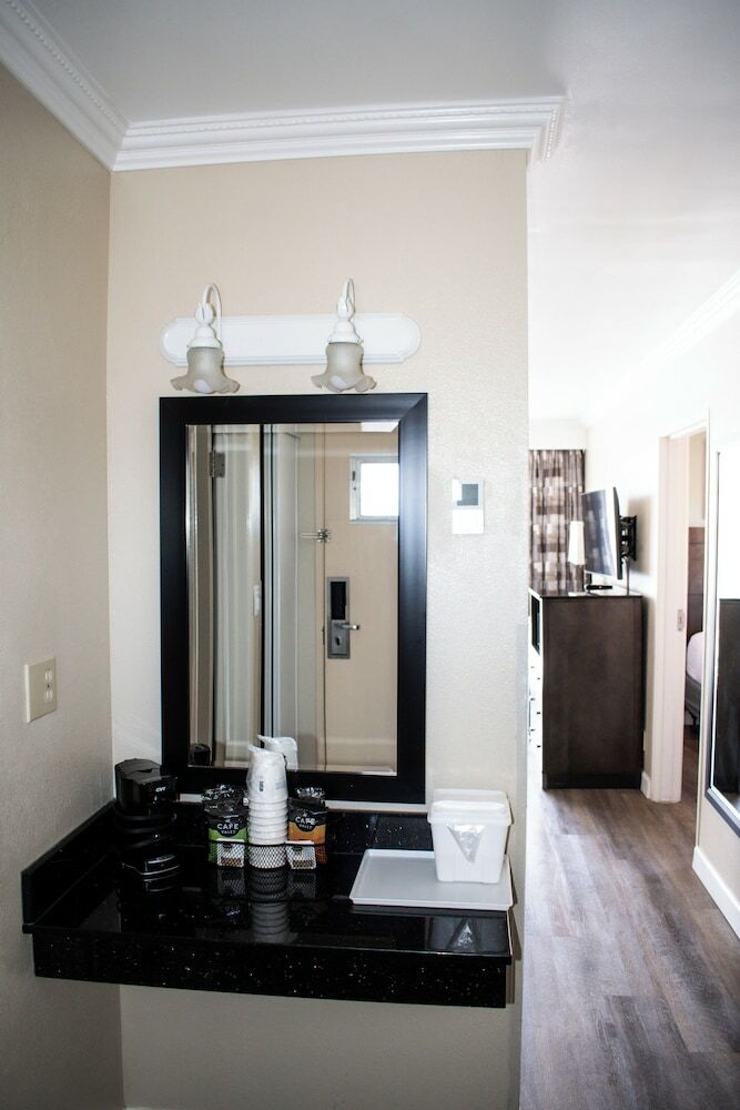 Hotel Monterey Bay Travelodge