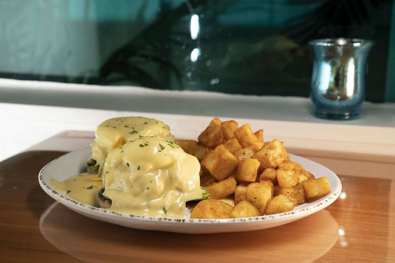 Quality Hotel On The Beach