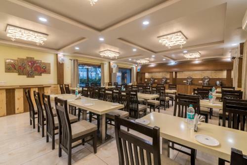 Hotel Corbett The Grand