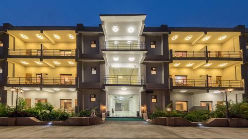 Hotel Corbett The Grand